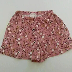 Miley + Molly Elastic Waist Floral Shorts - Pink - M